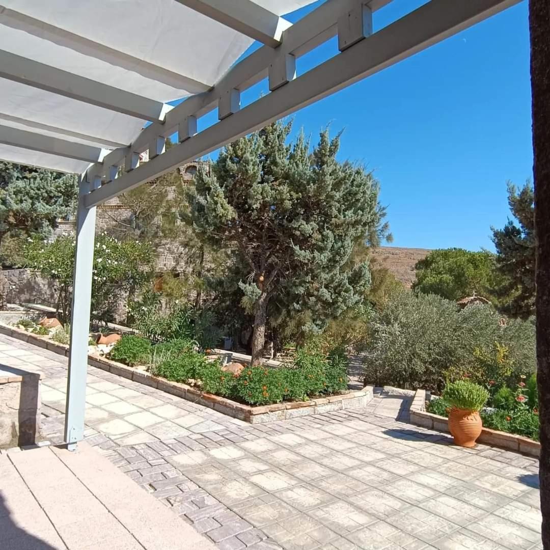 Lesvos Tower House Komninos Sígrion Eksteriør bilde