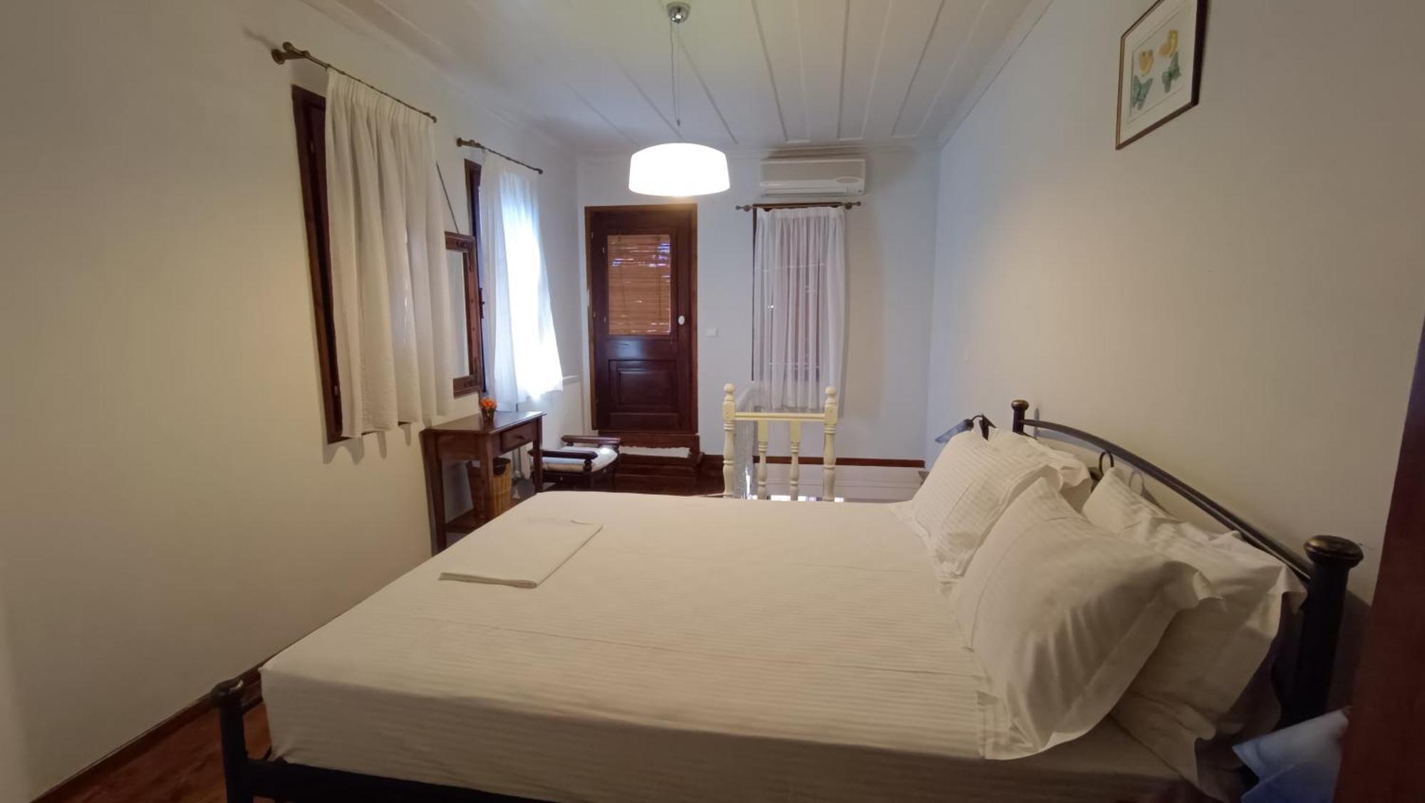 Lesvos Tower House Komninos Sígrion Eksteriør bilde
