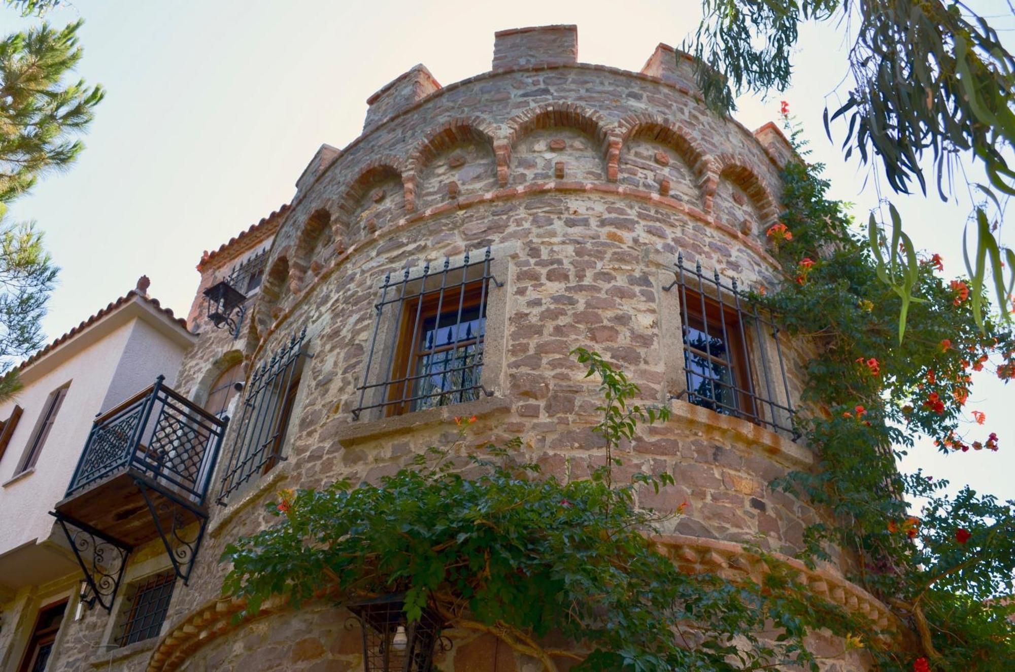 Lesvos Tower House Komninos Sígrion Eksteriør bilde
