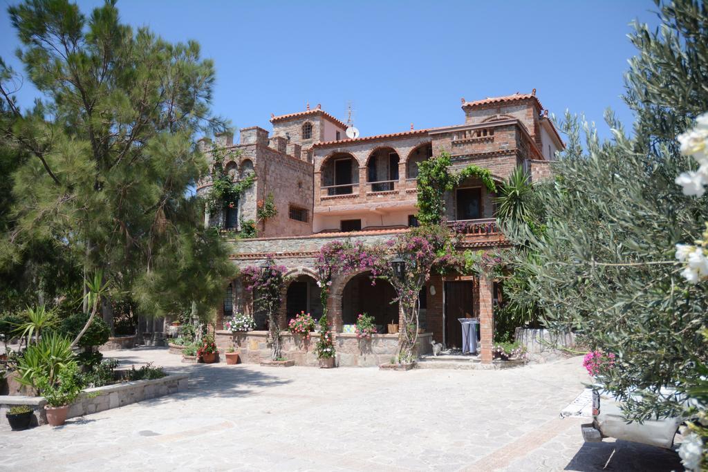 Lesvos Tower House Komninos Sígrion Eksteriør bilde